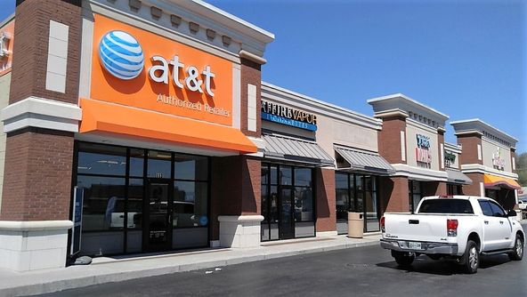 Clinton Highway Shops: 6631 Clinton Highway, Knoxville, TN 37912